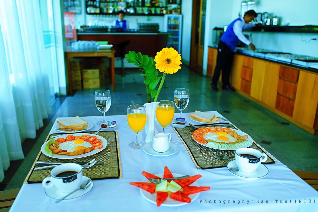 Ngwe Moe Hotel Mawlamyine Exterior foto